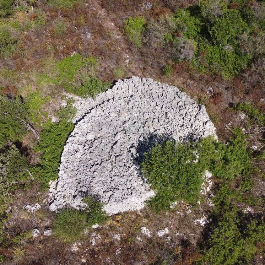 A Messapian specchia, from above