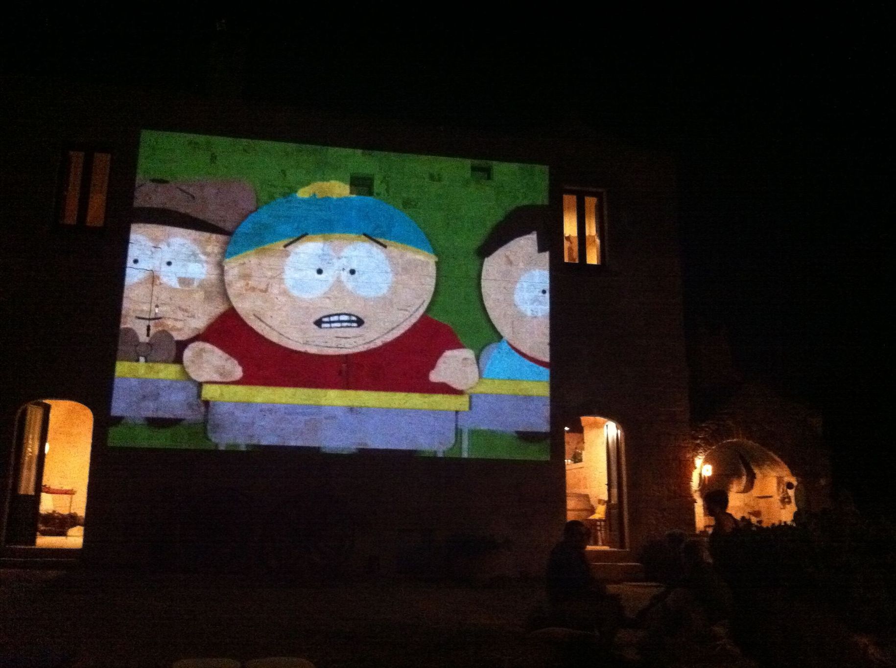 South Park proiettato sulla facciata della masseria, agosto 2011