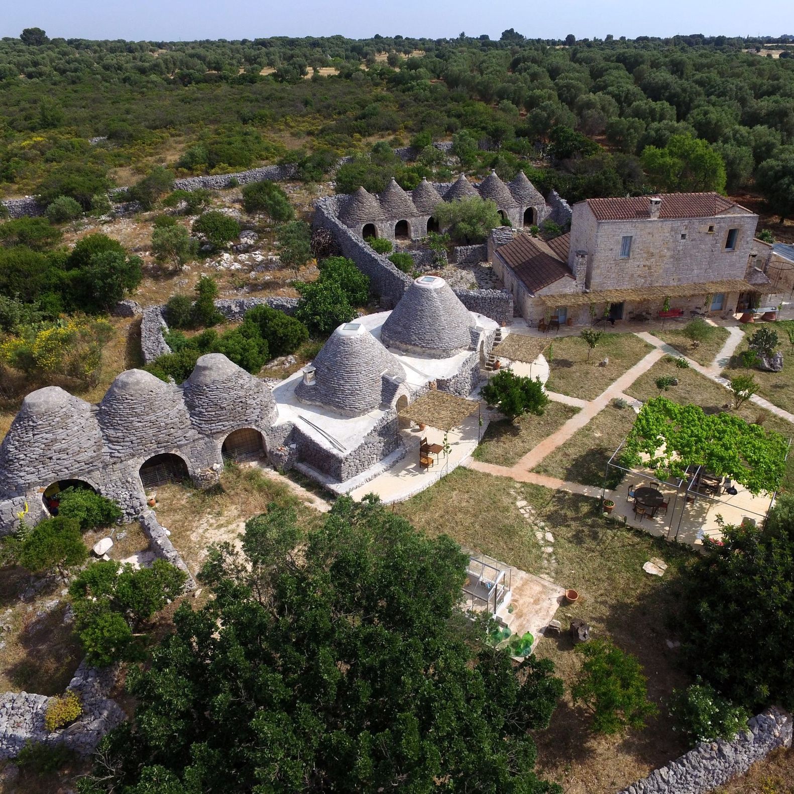 Il villaggio di pietra, dal cielo